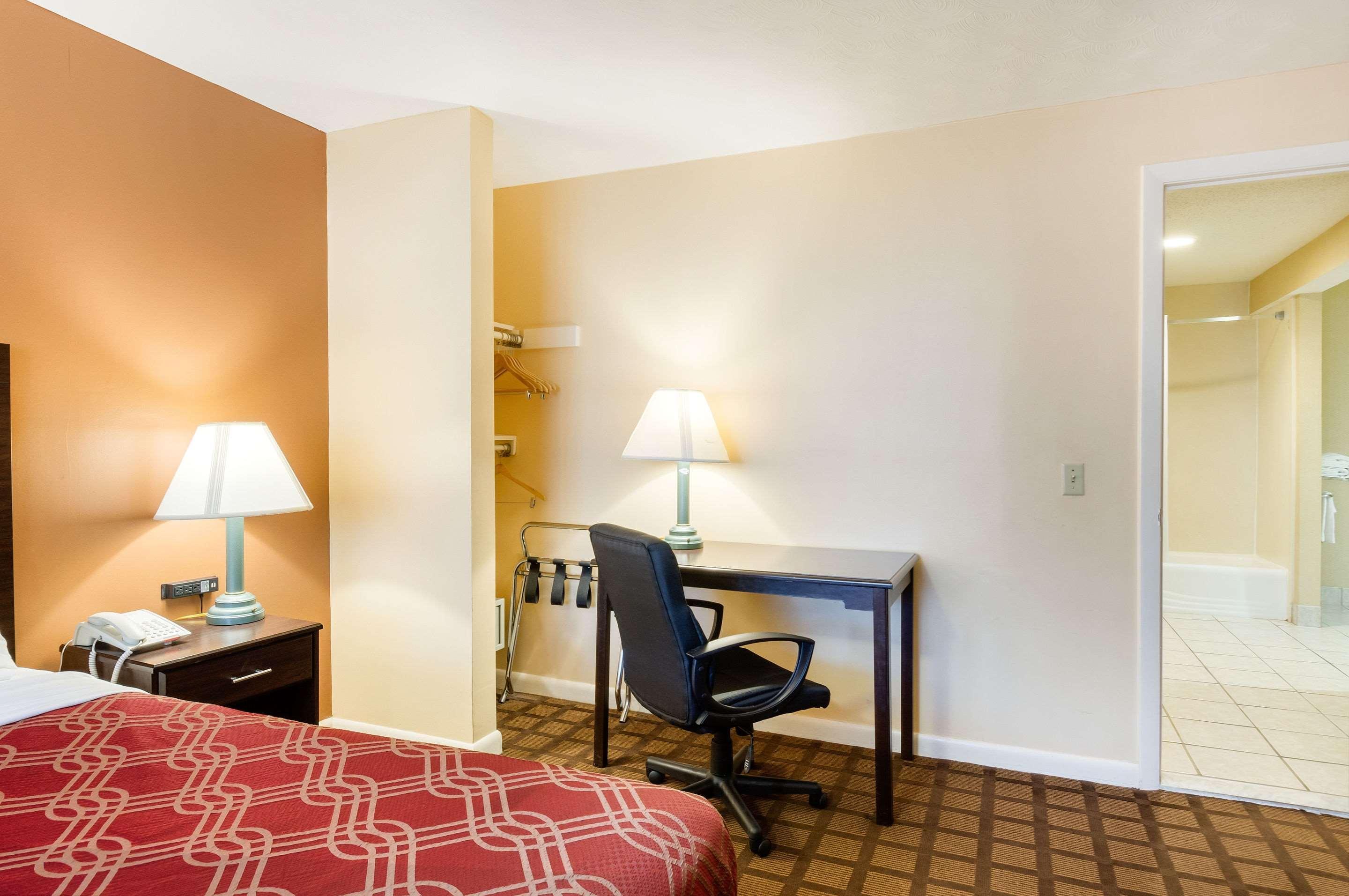 Econo Lodge Boston-مالدن المظهر الخارجي الصورة