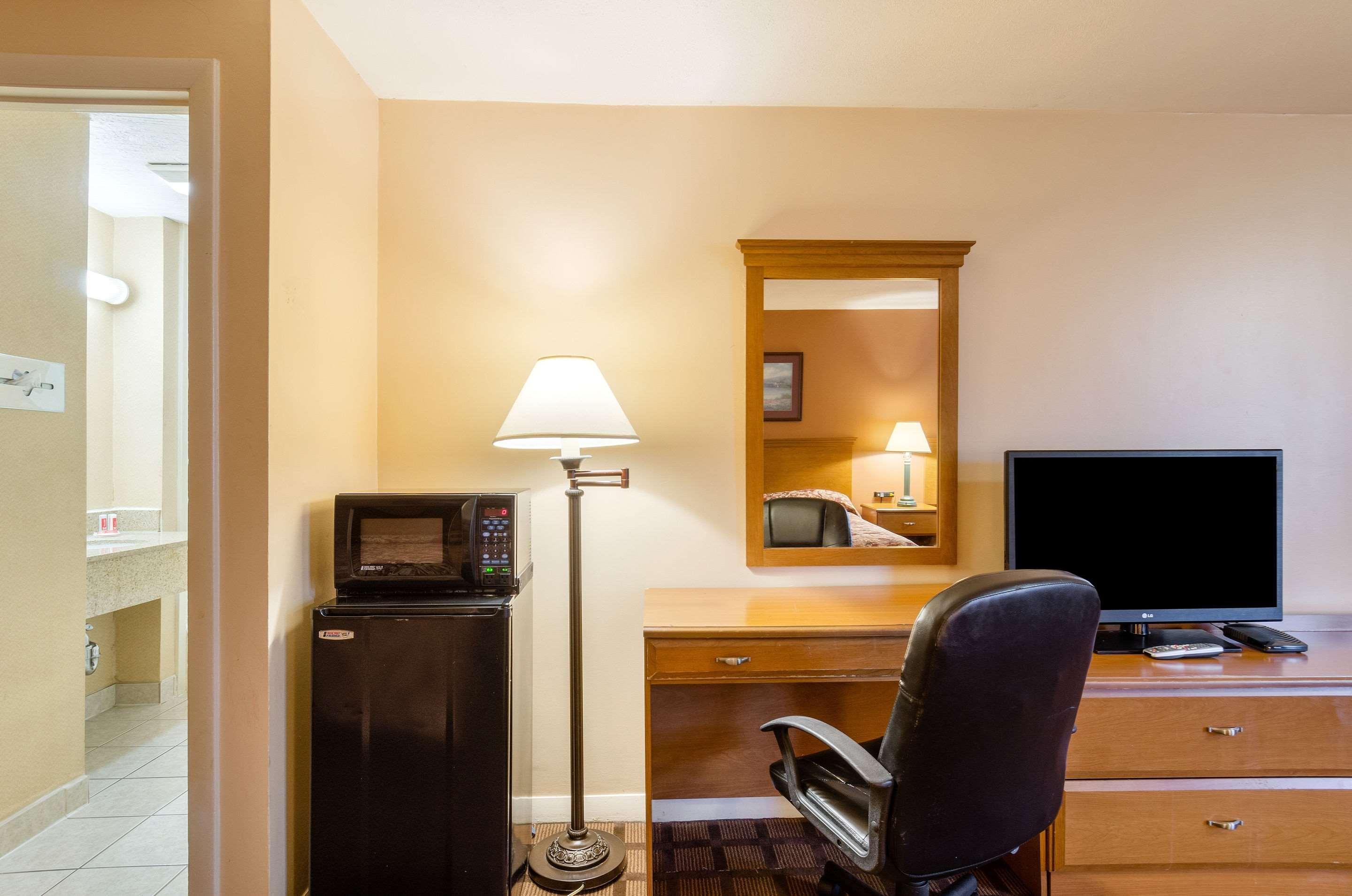 Econo Lodge Boston-مالدن المظهر الخارجي الصورة